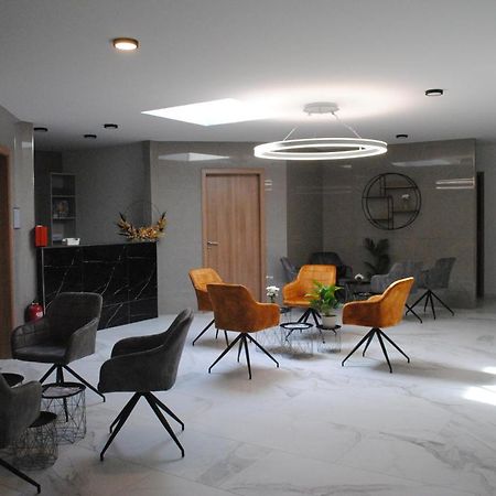Hotel Flora Waldstetten  Extérieur photo