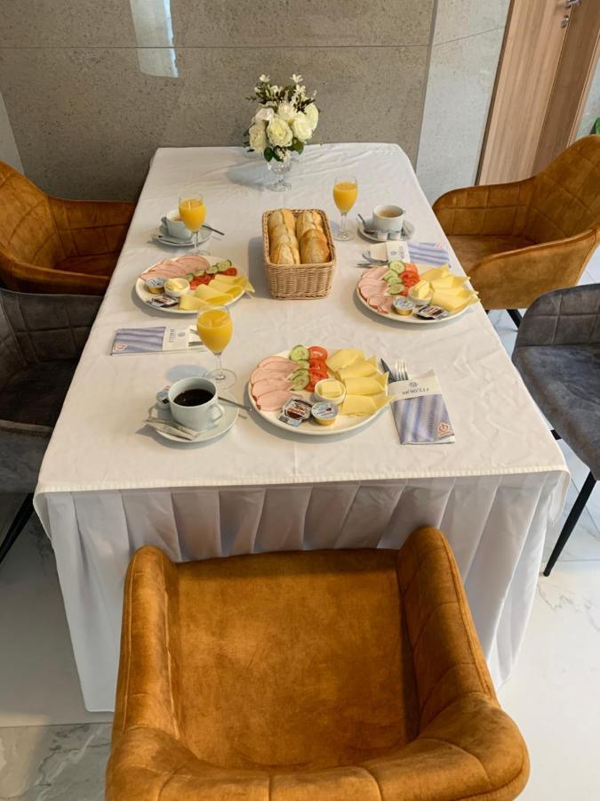 Hotel Flora Waldstetten  Extérieur photo